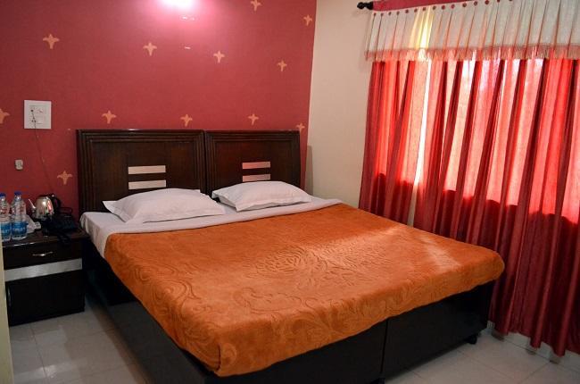 Kangs Nirvana Resorts And Spa Mahalpur Bagian luar foto