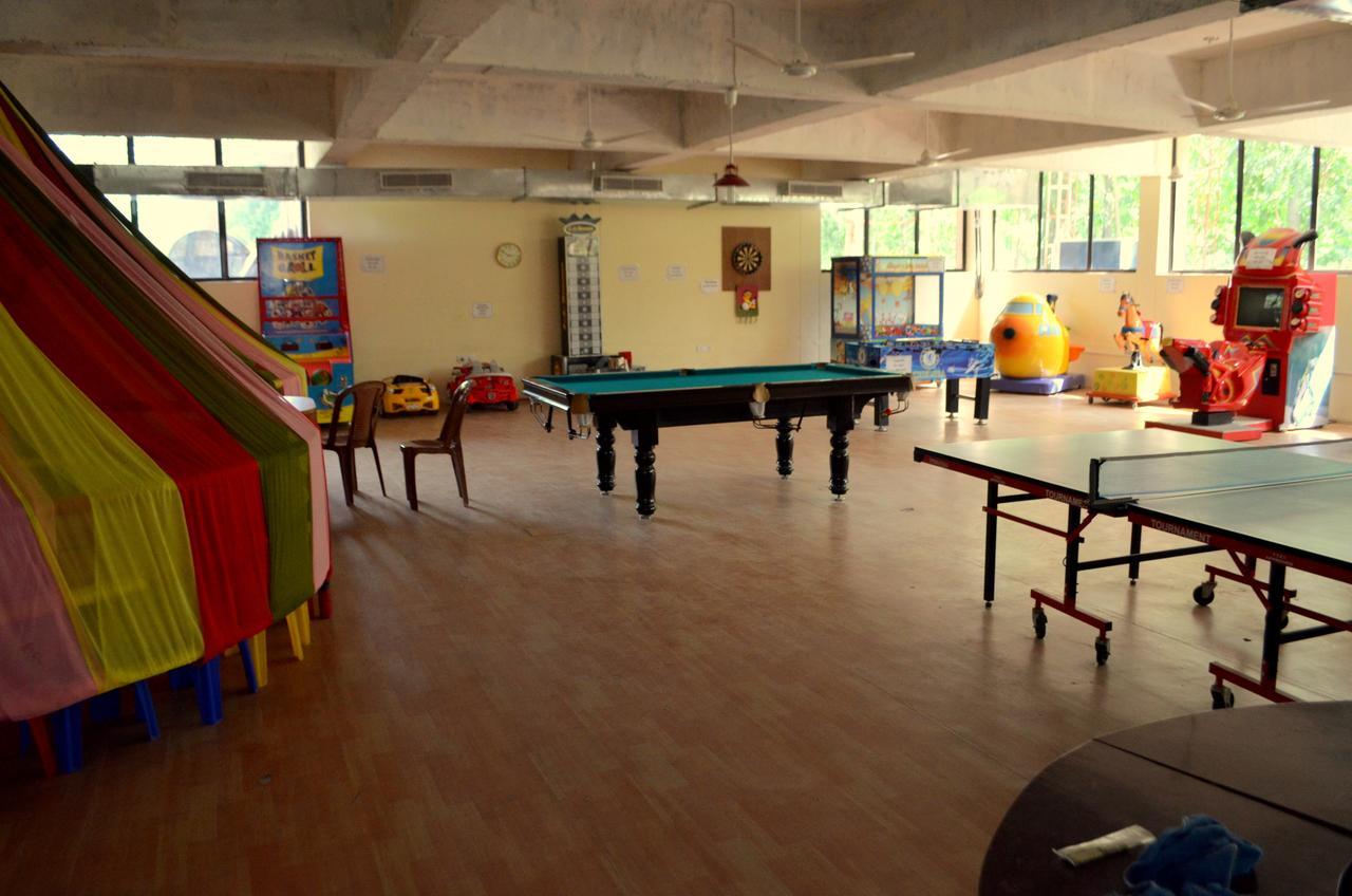 Kangs Nirvana Resorts And Spa Mahalpur Bagian luar foto