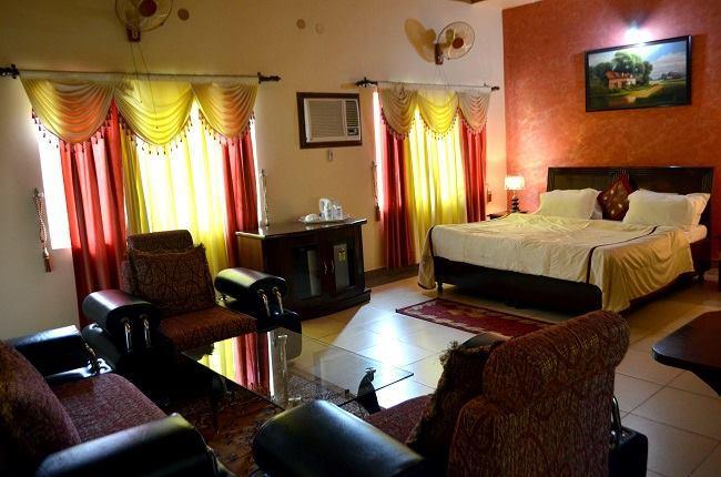 Kangs Nirvana Resorts And Spa Mahalpur Bagian luar foto