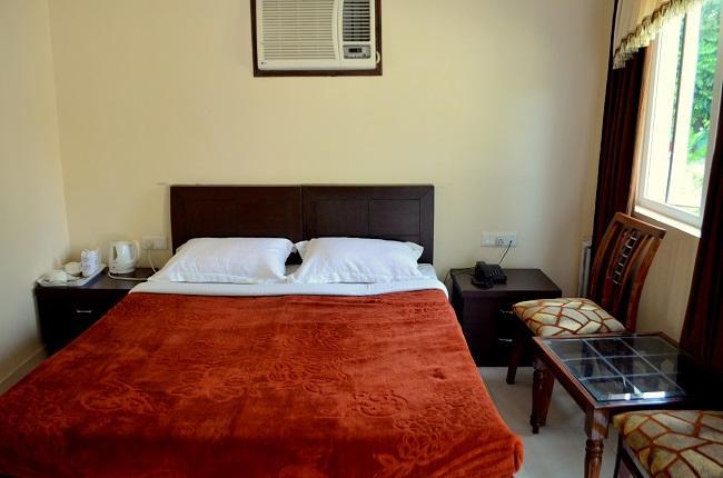 Kangs Nirvana Resorts And Spa Mahalpur Bagian luar foto